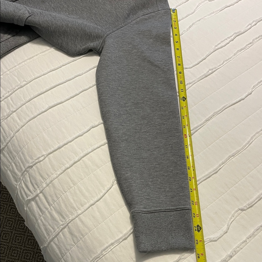 NEW BANANA REPUBLIC men’s hoodie - Picture 6 of 7